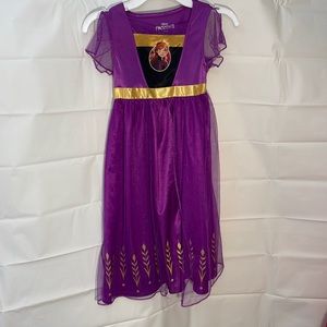 COPY - Disney Anna Frozen II nightgown. 4t great gently used condition.